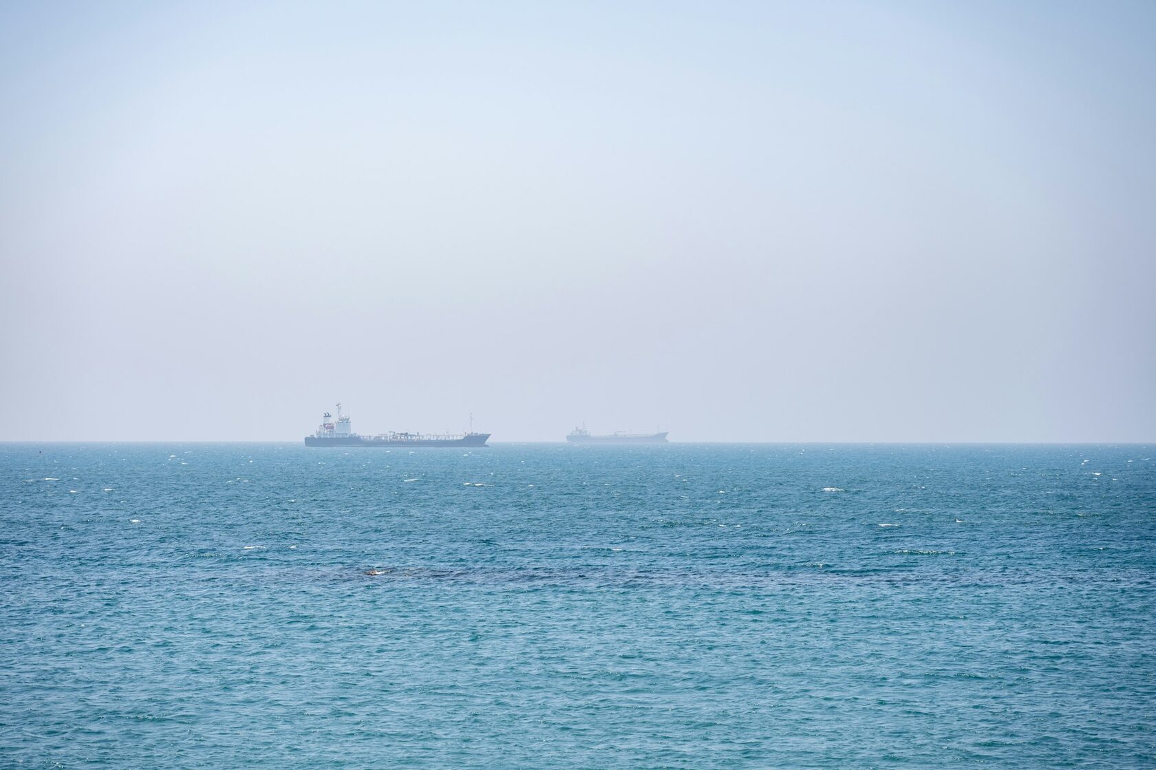 Танкер в открытом море