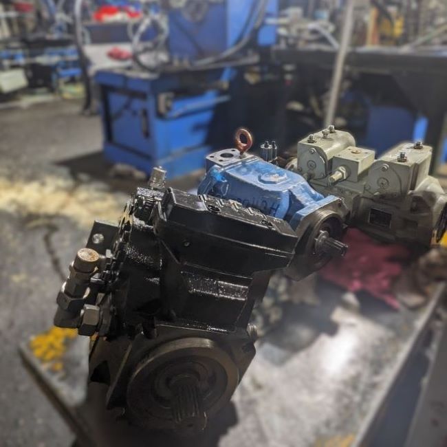 Ремонт гидравлических насосов Danfoss H1P45, Rexroth A10VO100/31, A22VG45.