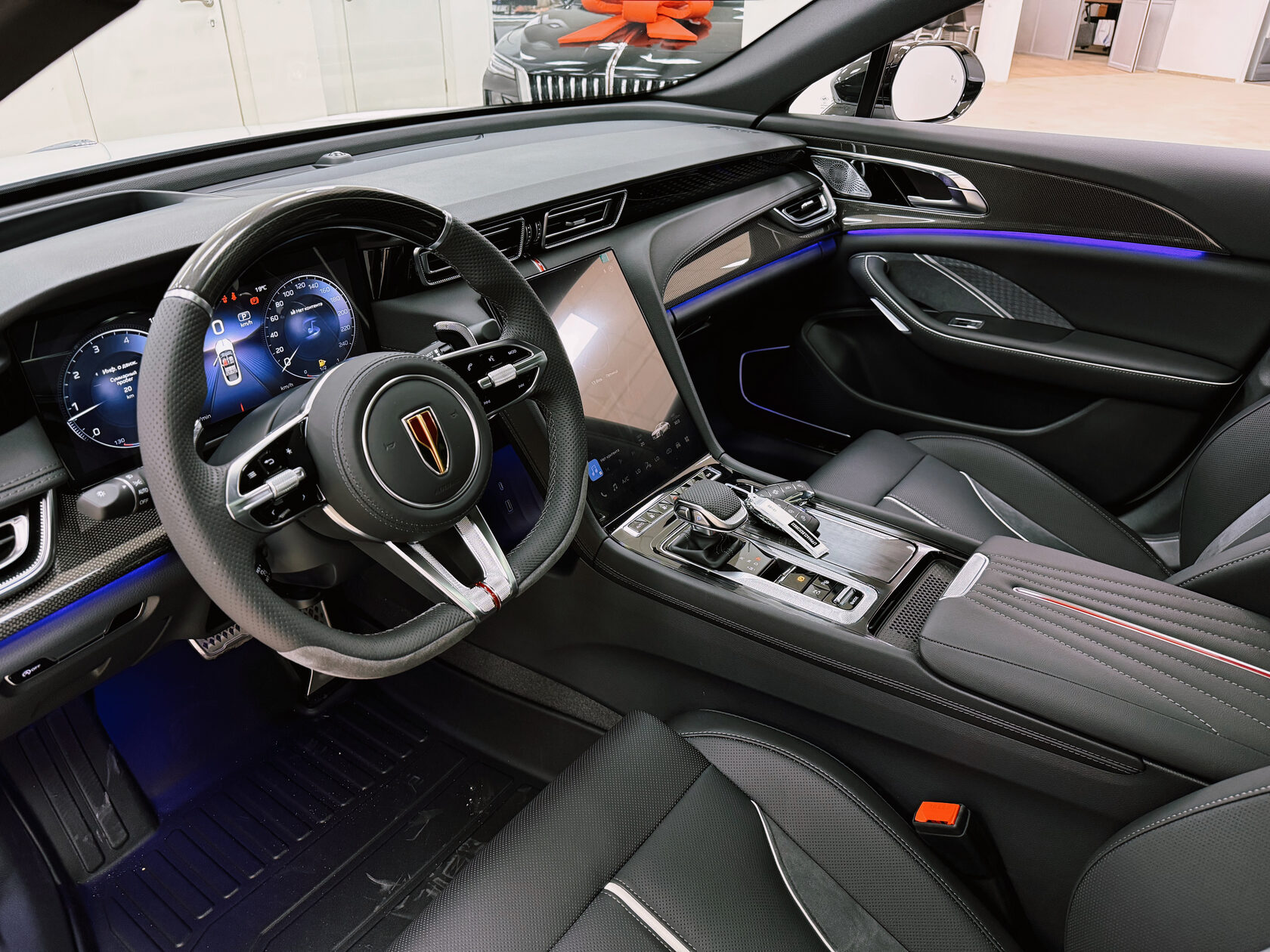 Обзор Hongqi H6