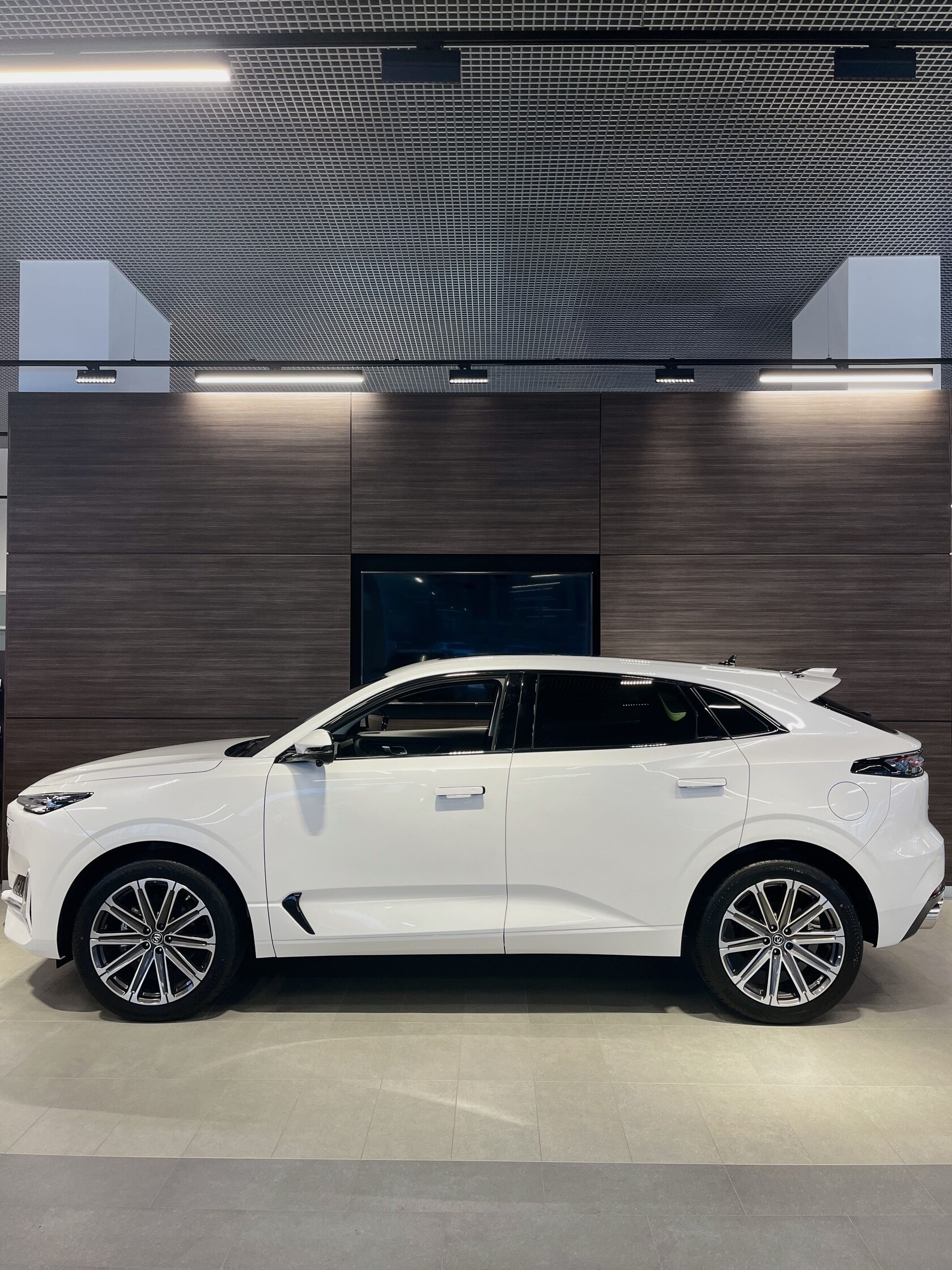 UNI-K White