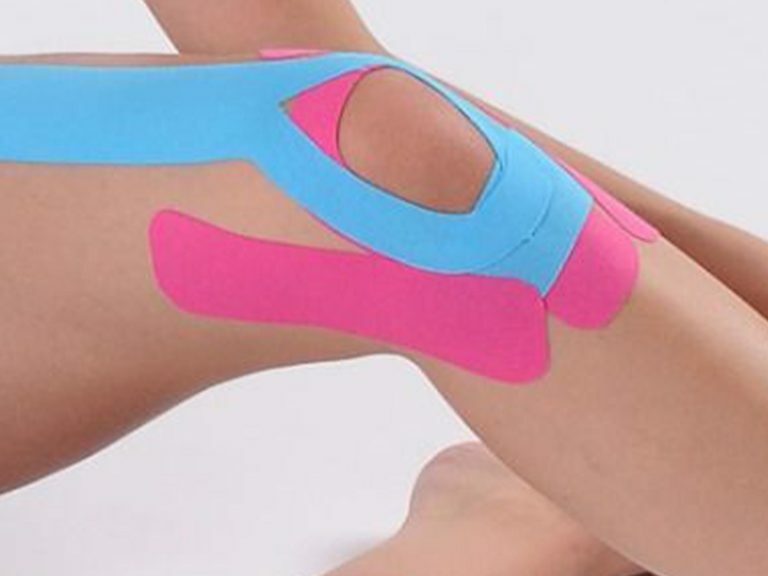 Как наклеить тейп на колено при болях. Как наклеить тейп на колено при болях. Как наклеить тейп на колено при болях. Кинезио тейп на коленный сустав. Как наклеить тейп на колено при болях.