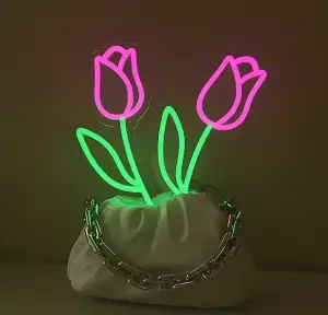 неоновая вывеска цветы