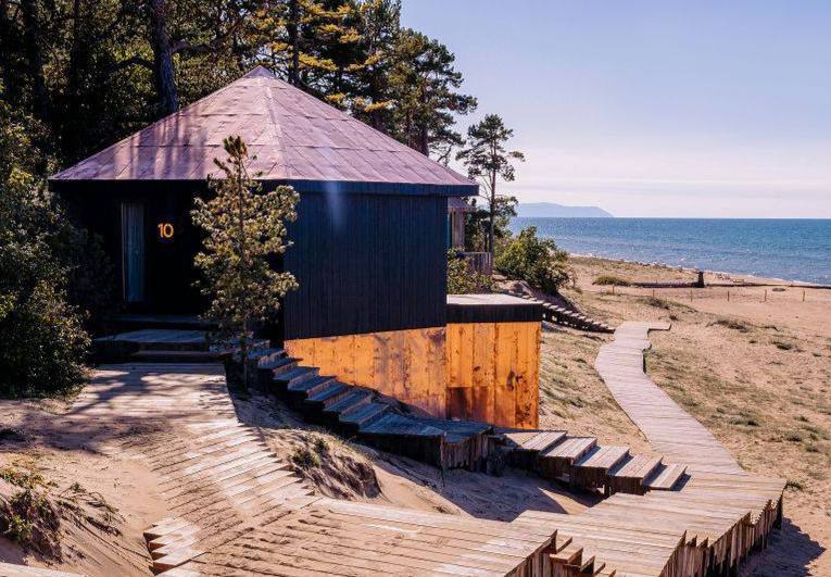 Пляжный курорт Молодость, Байкал, номера