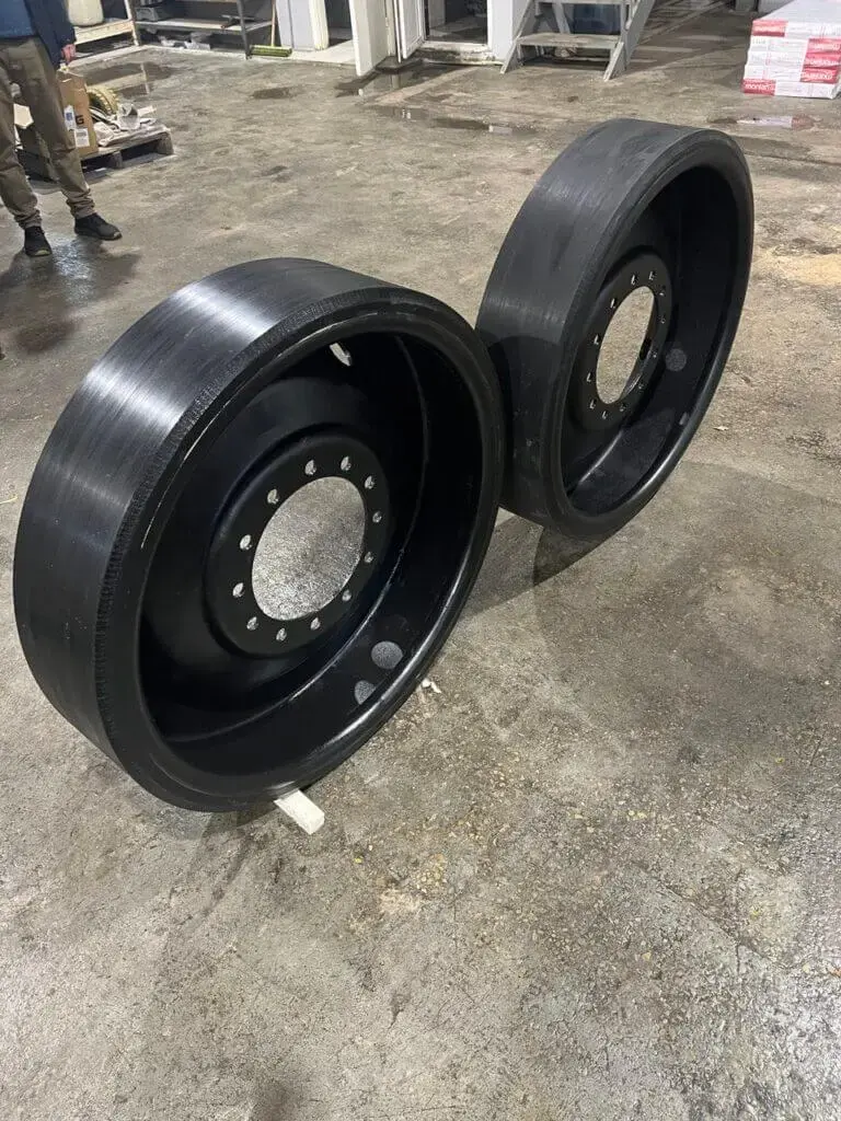 Восстановление катков John Deere 9RT в КИФИ