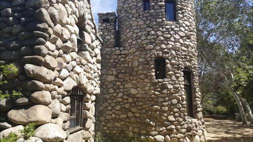 Природная крепость любимого дома. Формы и виды стен из природного камня