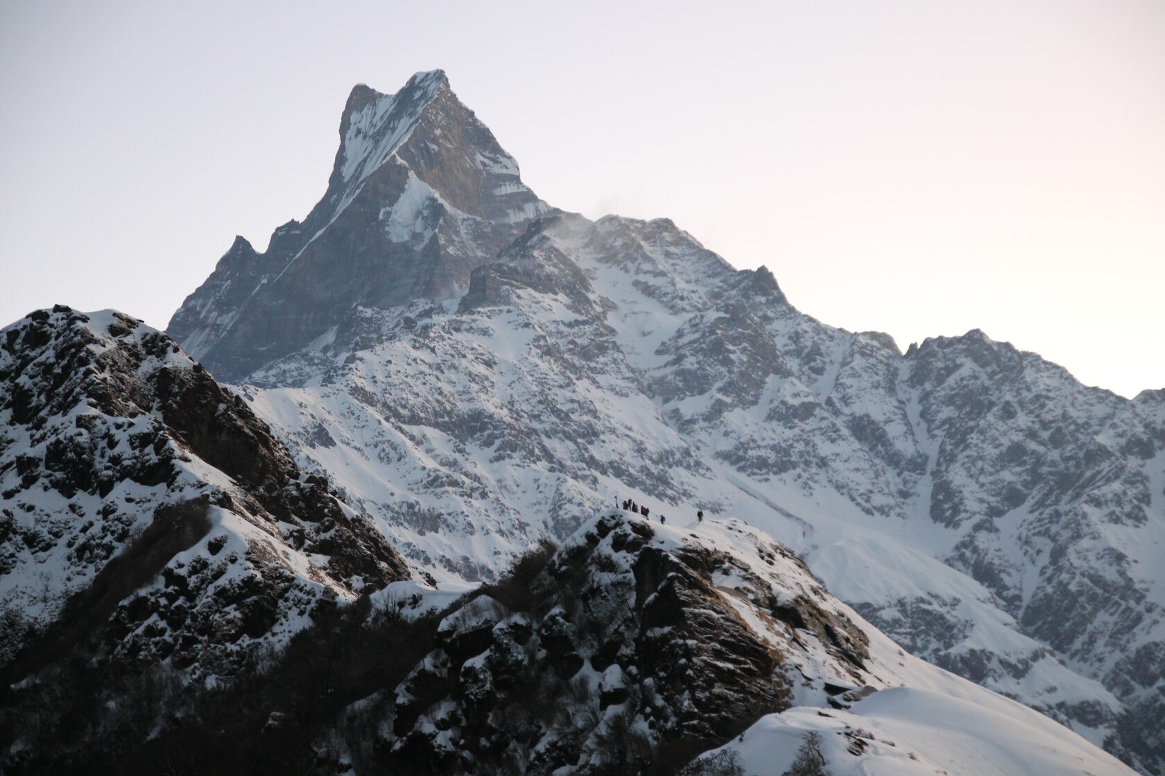 Icy mountain. Трек Марди Химал фото.