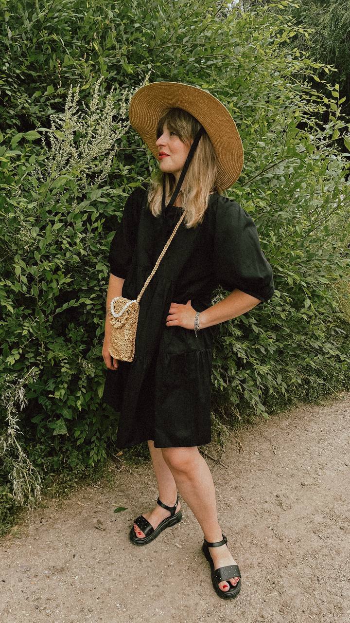 Сумочка из рафии для телефона