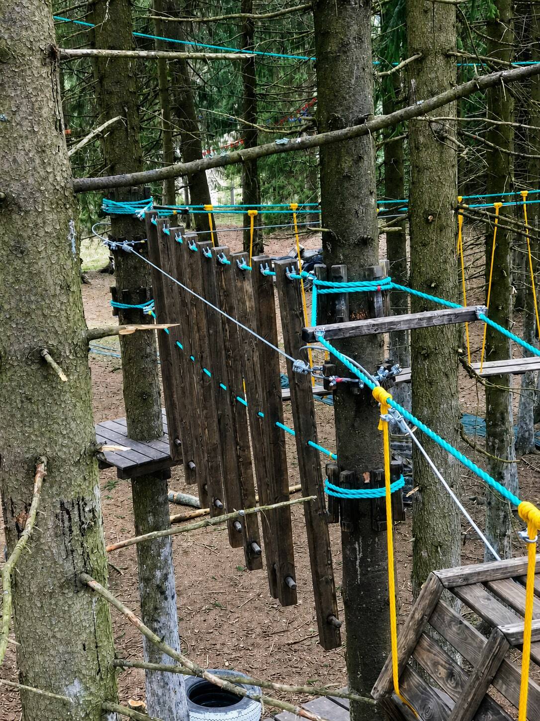 Верёвочный парк на территории развлекательного комплекса «Порошино» — фотография 4