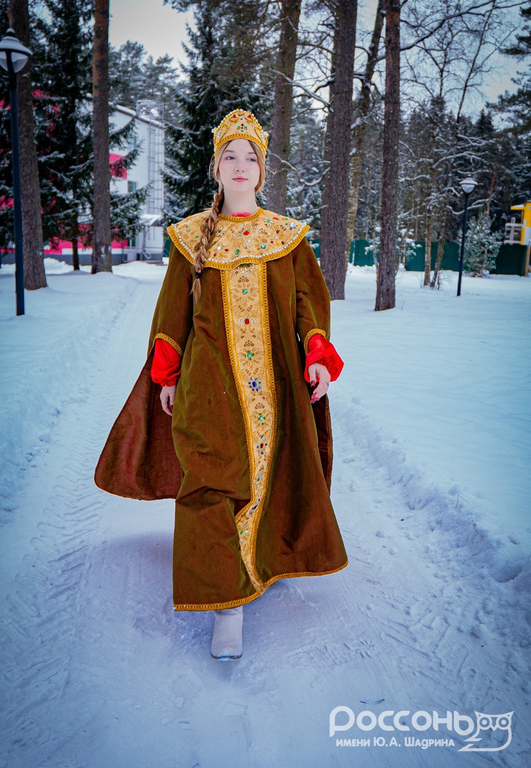 Ум! Красота! Молодость и "Россонь"!, изображение №9