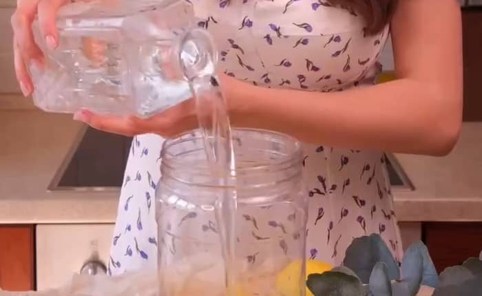 Приготовление лимончелло в домашних условиях на водке: шаг 2