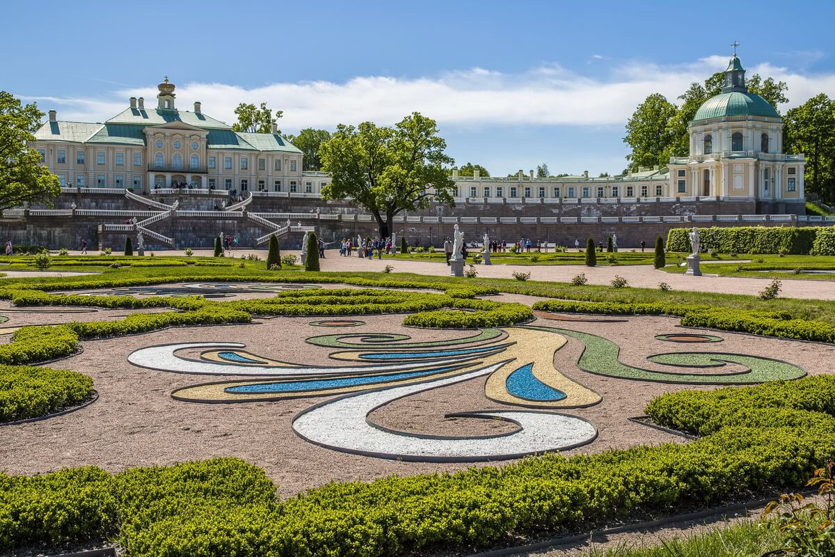 Фото верхнего парка в петергофе