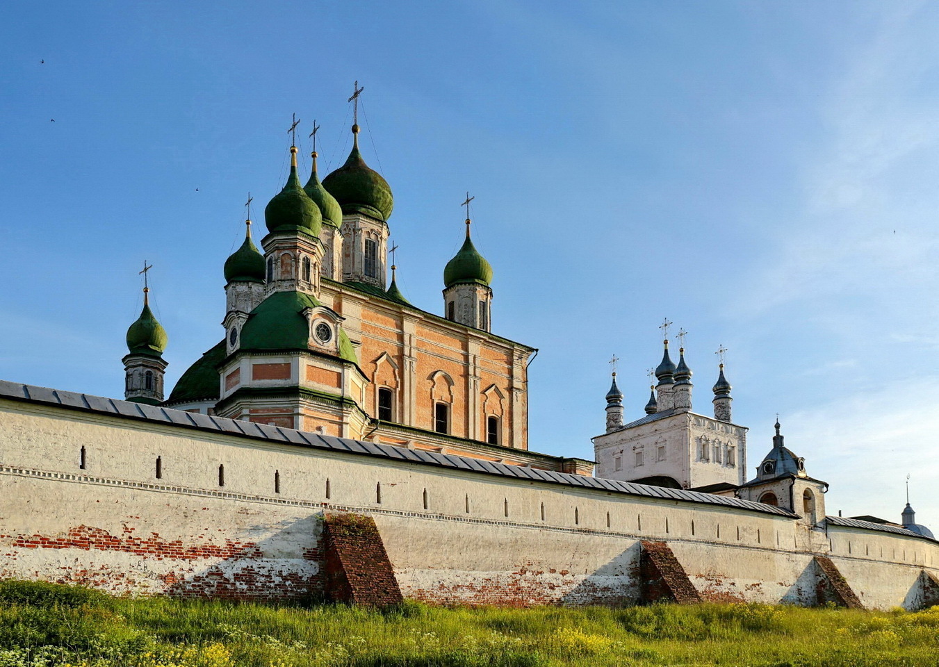 Переяславль Новый: в поисках древнего города Институт археологии Российской акад