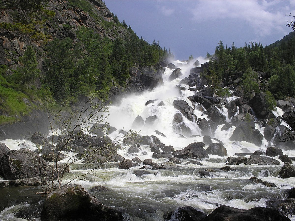 водопад Учар горный Алтай