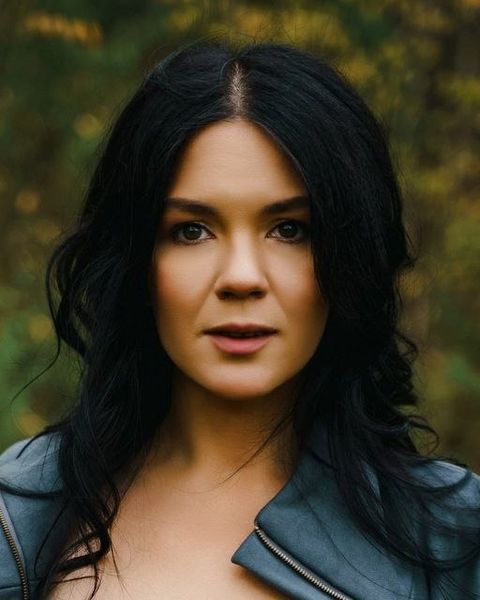 Алина Сафина, Главный аналитик