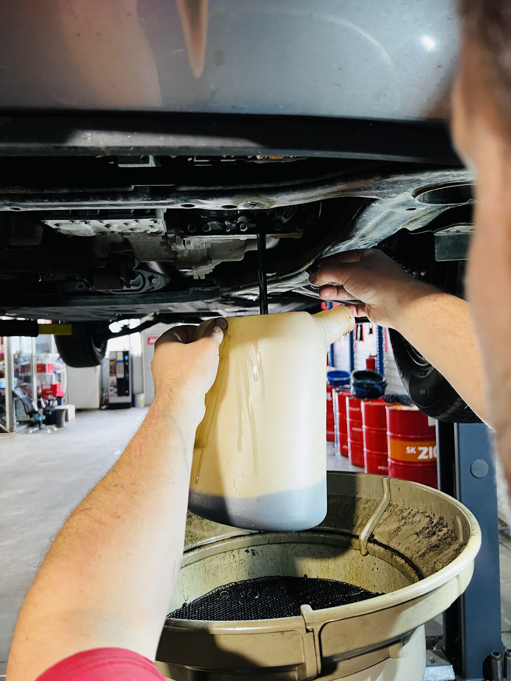 Слив отработки Слив масла из гидравлической части D8LF1