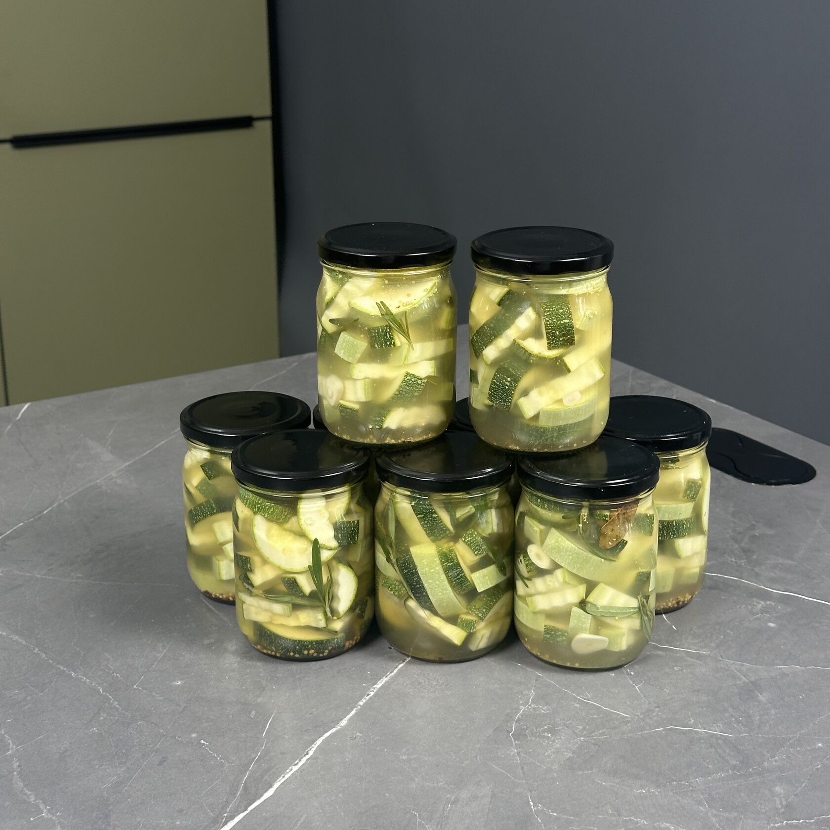 Блюдо: Медово-горчичные кабачки с розмарином