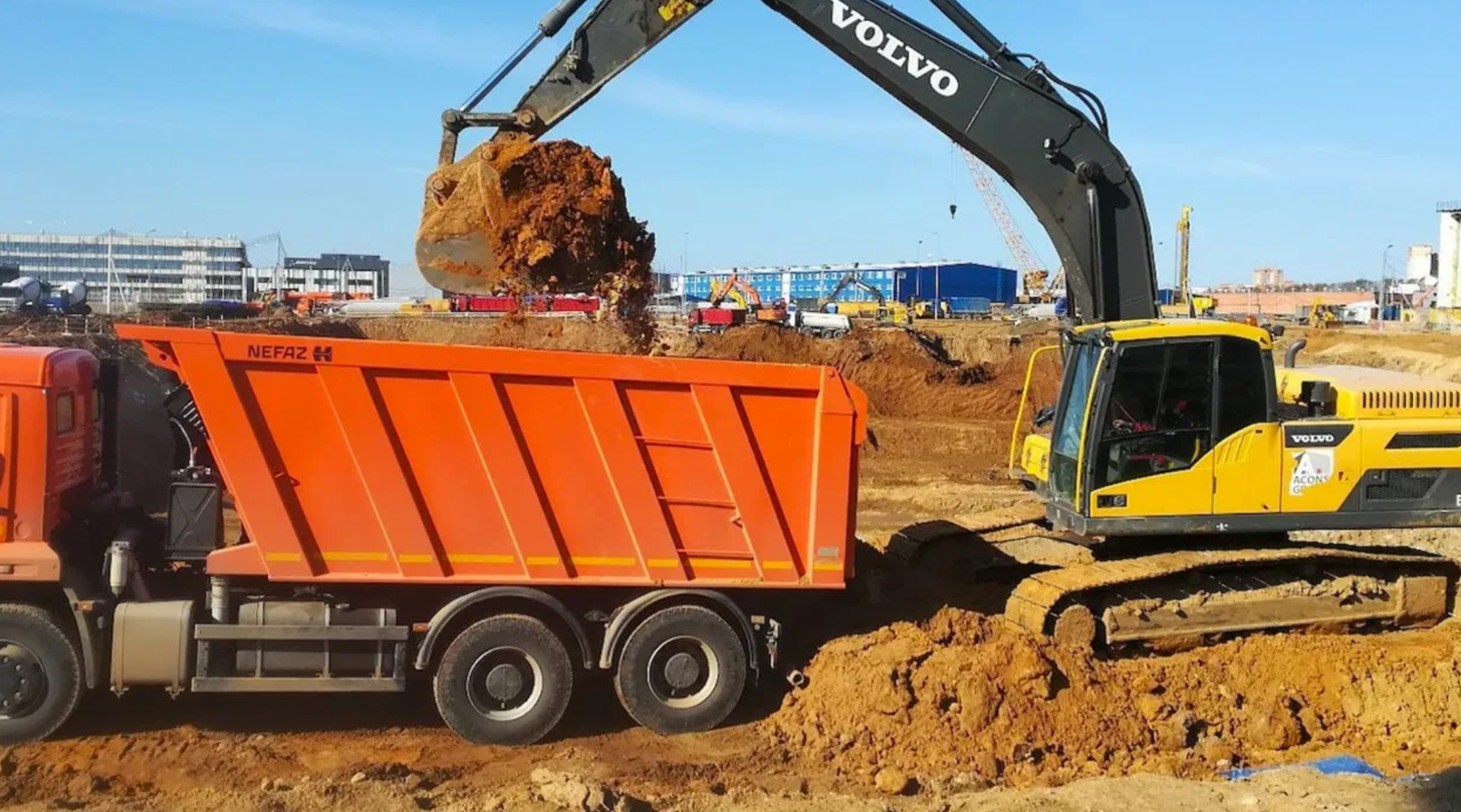 Вывоз грунта в москве. Вывоз грунта. Вывоз грунта в москве. Вывоз грунта со строительной площадки. Вывоз грунта в москве.