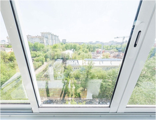 Окна проведал на балкон