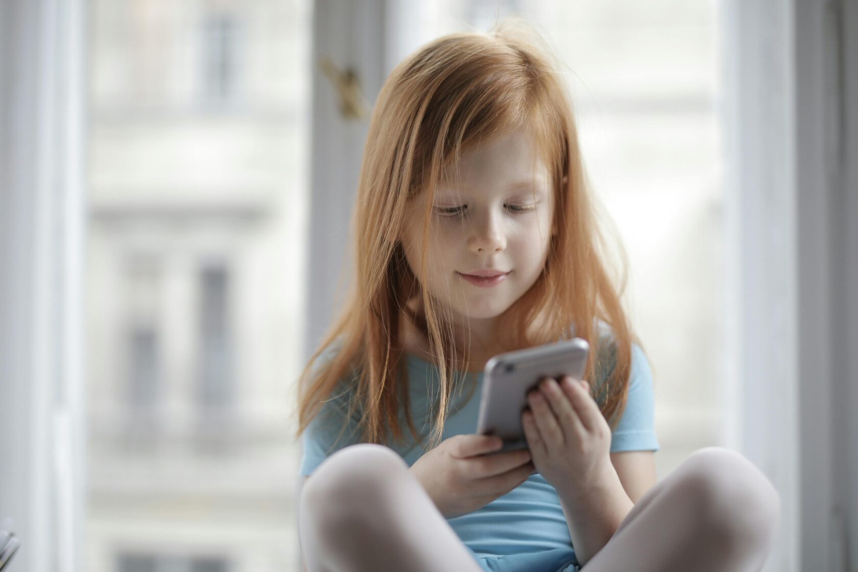 Educación Digital: Enseñando a Niños y Jóvenes el Uso Responsable de Redes Sociales