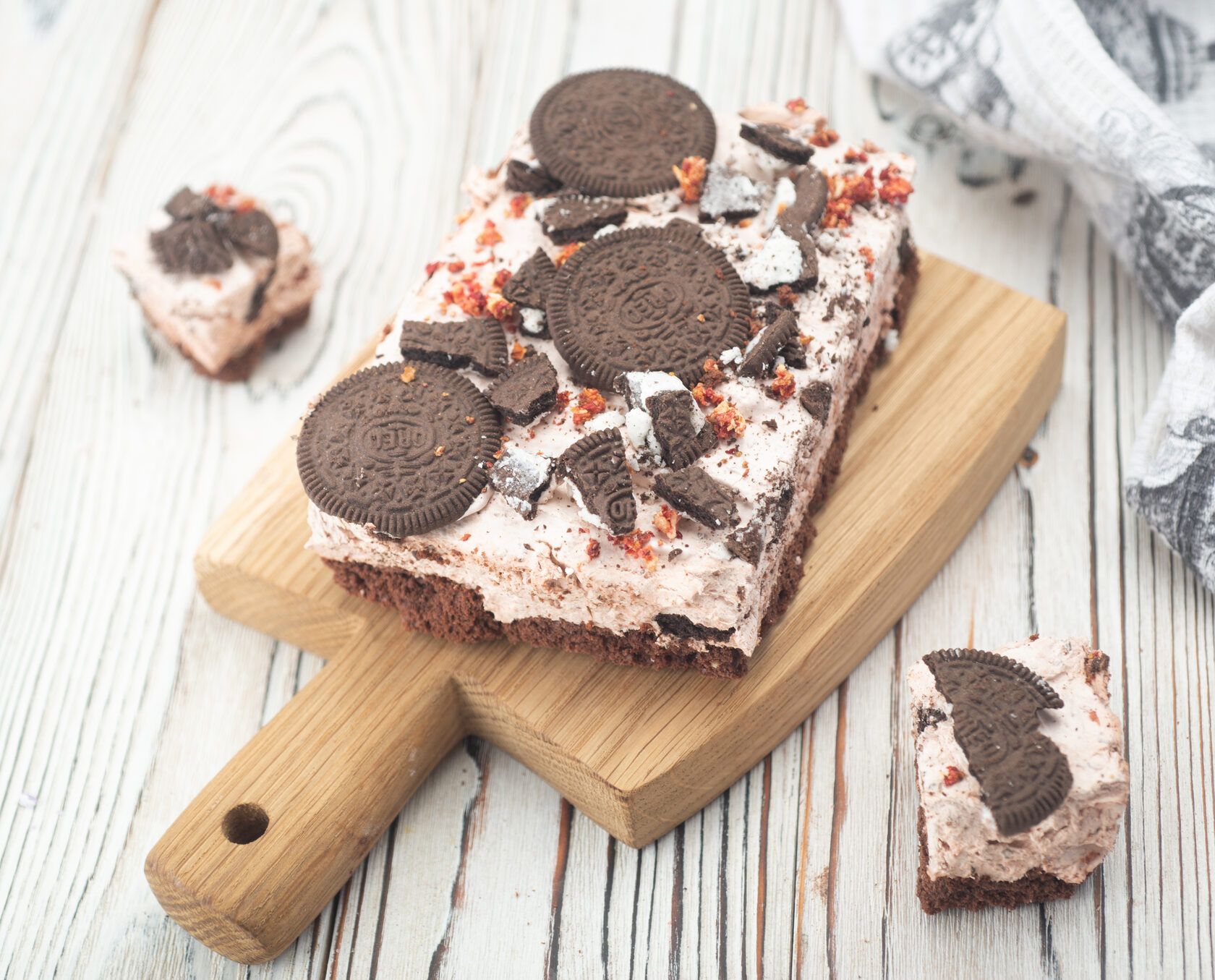 Зефир нарезной клубника-орео