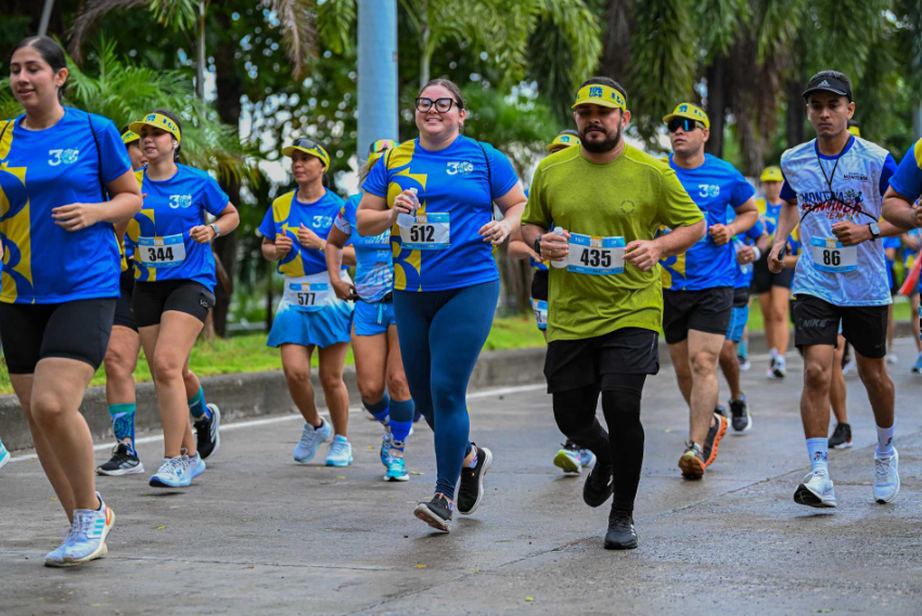 La Carrera UPB Sin Límites se toma las calles de Montería