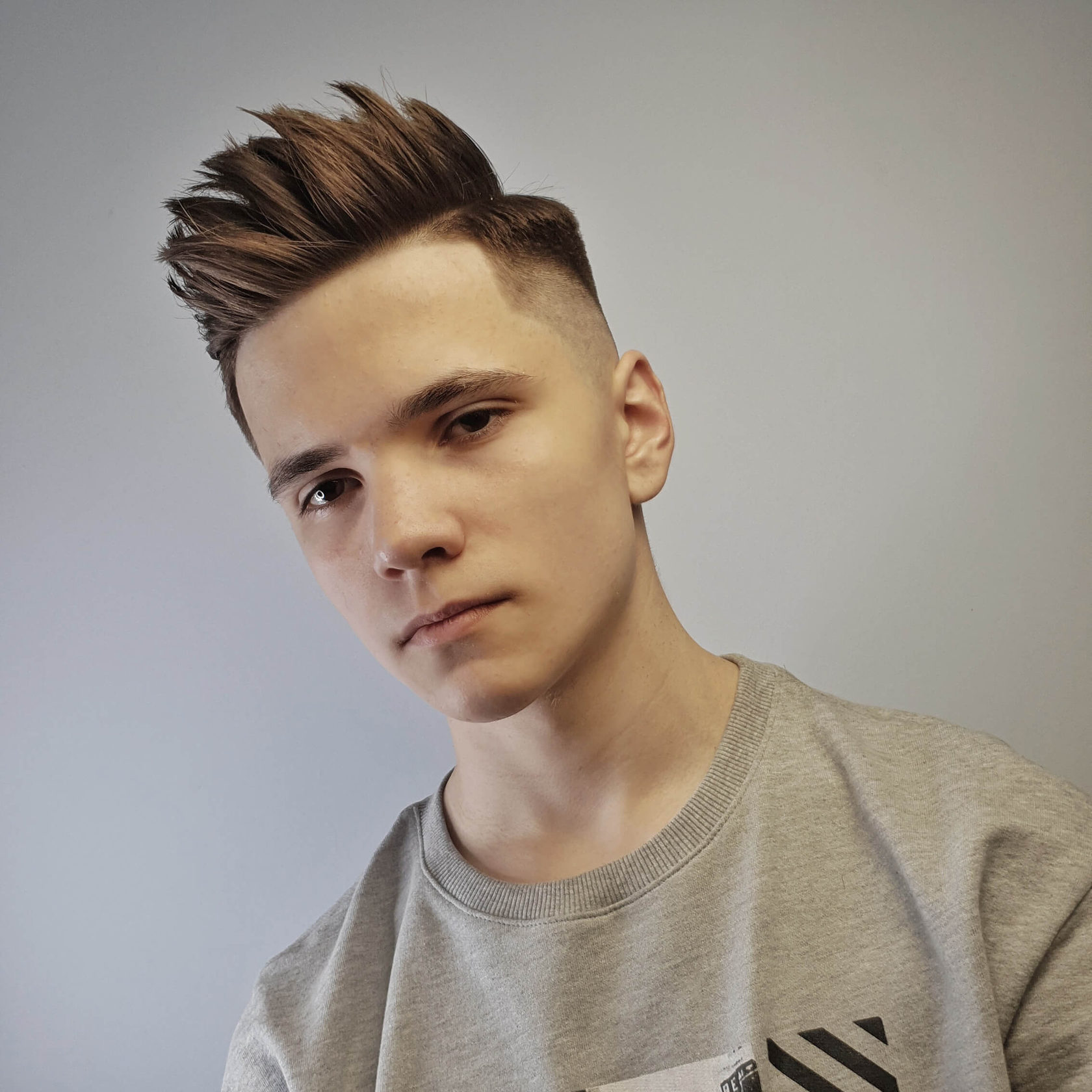 Стильная мужская стрижка