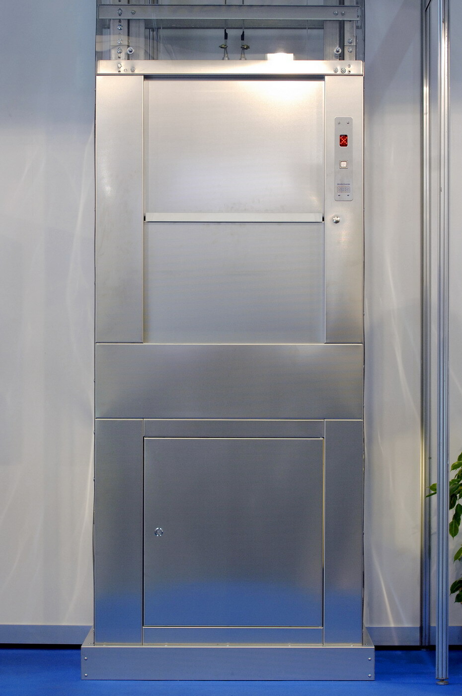 Малый грузовой лифт, сервисный лифт