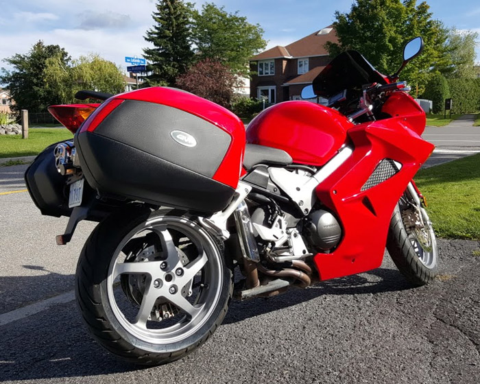 Honda VFR 2005