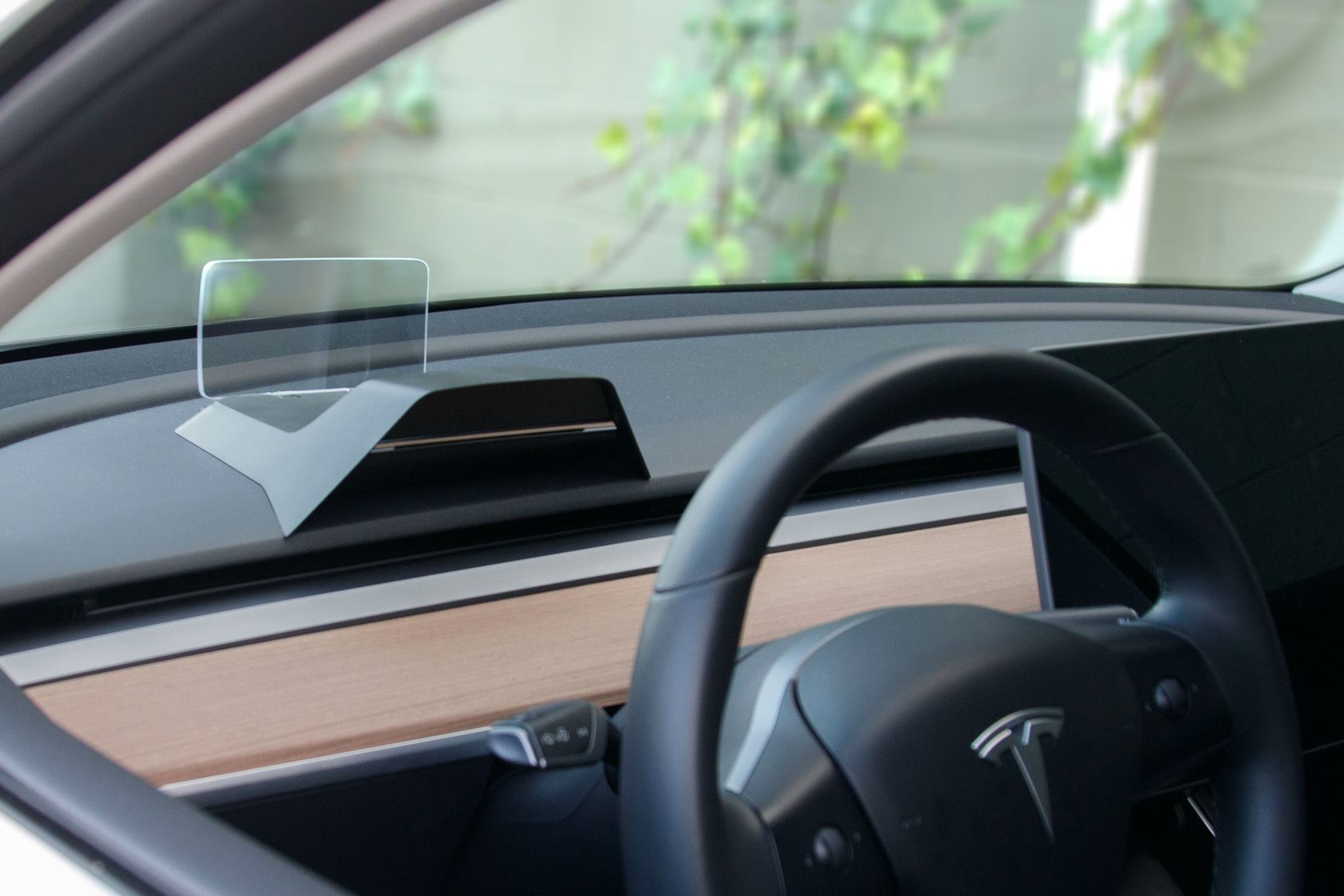 Heads-up display for Tesla Model 3 and Y – HUDWAY Drive