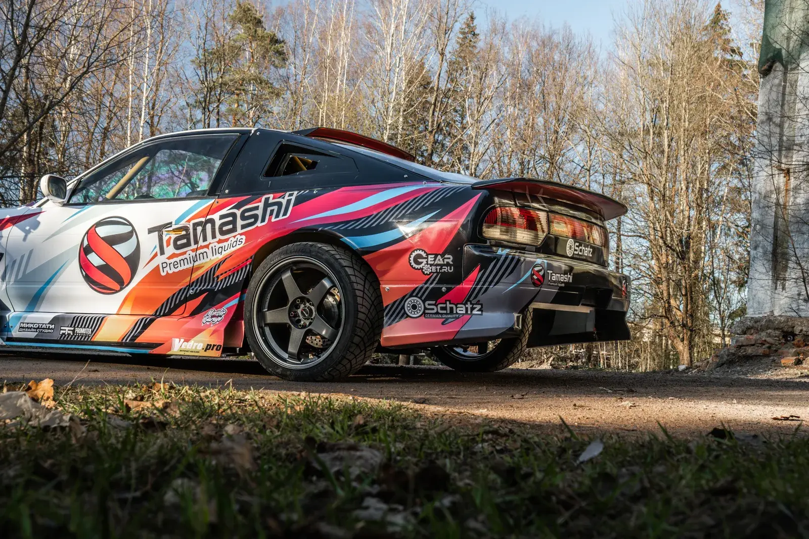 Nissan Tamashi — спортивная ливрея по макету заказчика, ракурс 2