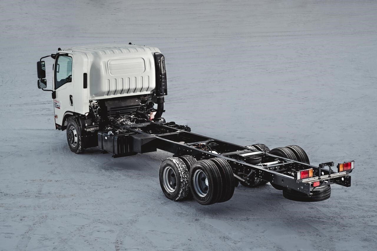 ISUZU NQR12T
