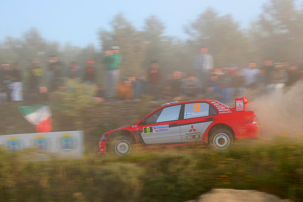 Харри Рованпера и Ристо Пиетилайнен, Mitsubishi Lancer WRC 05 (KX05 AUR), ралли Сардиния 2005