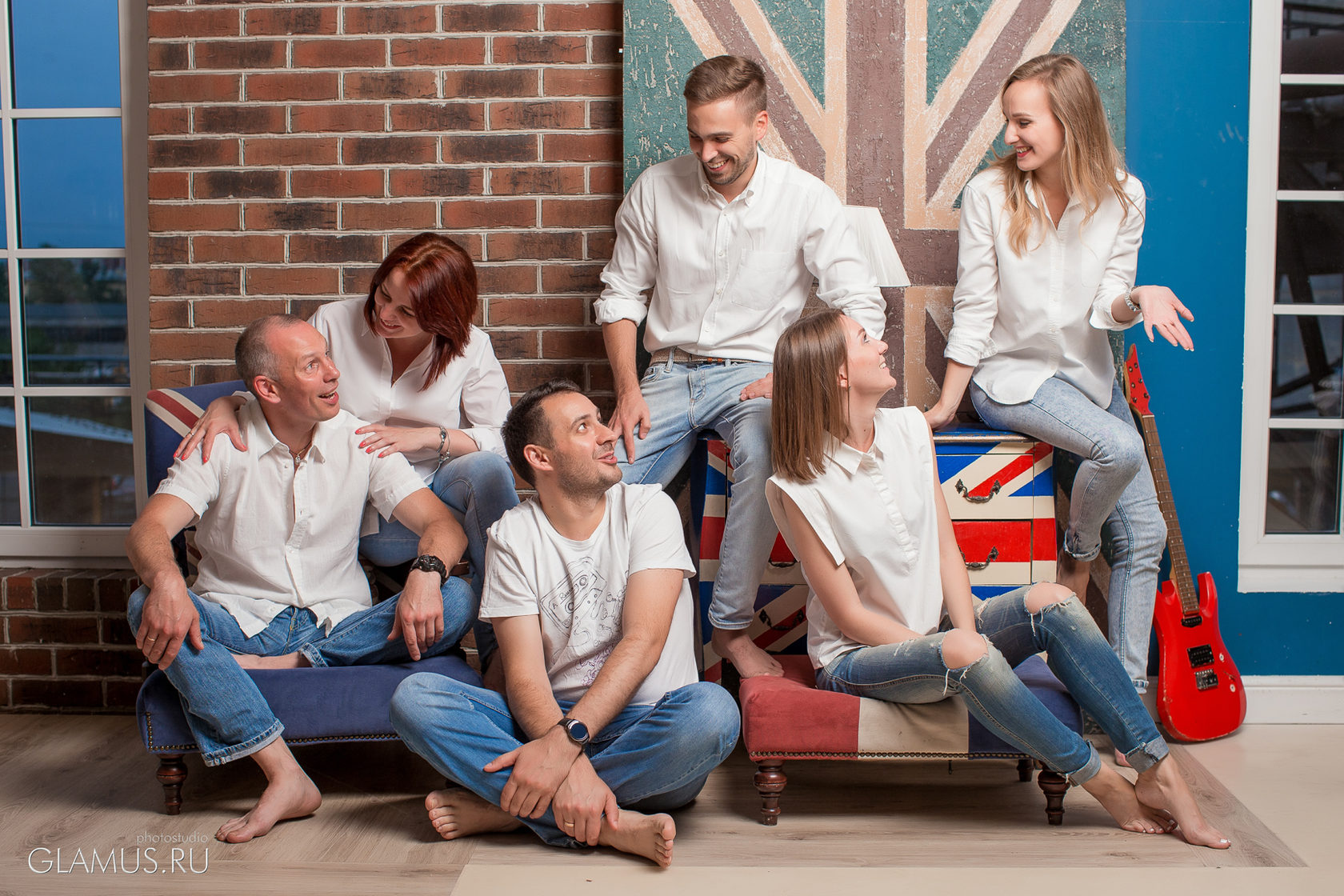 Сертификат на фотосессию в подарок - макияж и прическа включены!