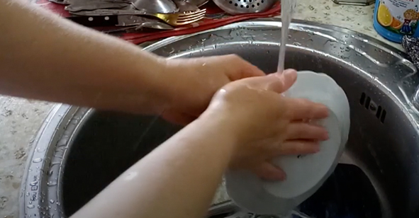 Мытье посуды ионизатором воды