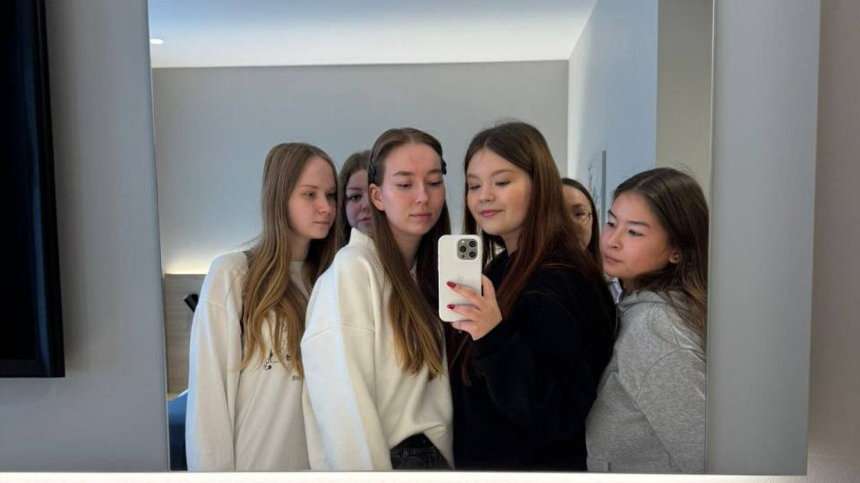 Студенты третьего курса Академии туризма посетили Грин Парк Отель 3*