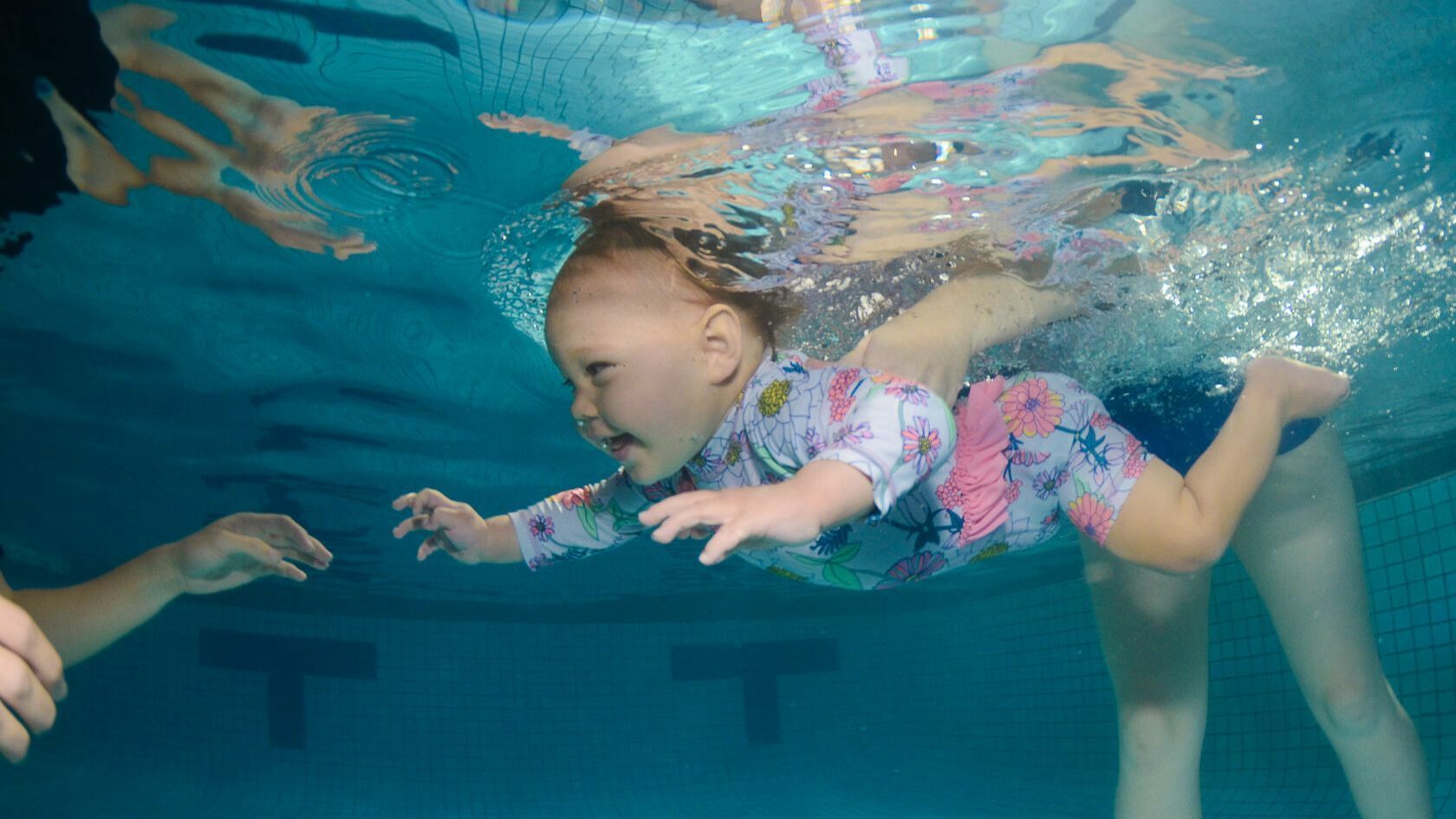 What Is ISR Swimming Lessons? ISR VS Traditional Swimming Lessons.