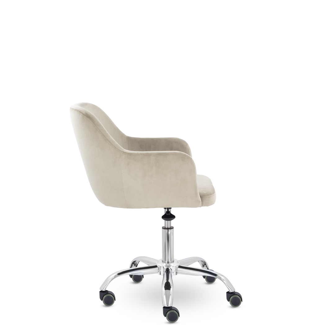 Кресло для работы за компьютером в офисе и дома