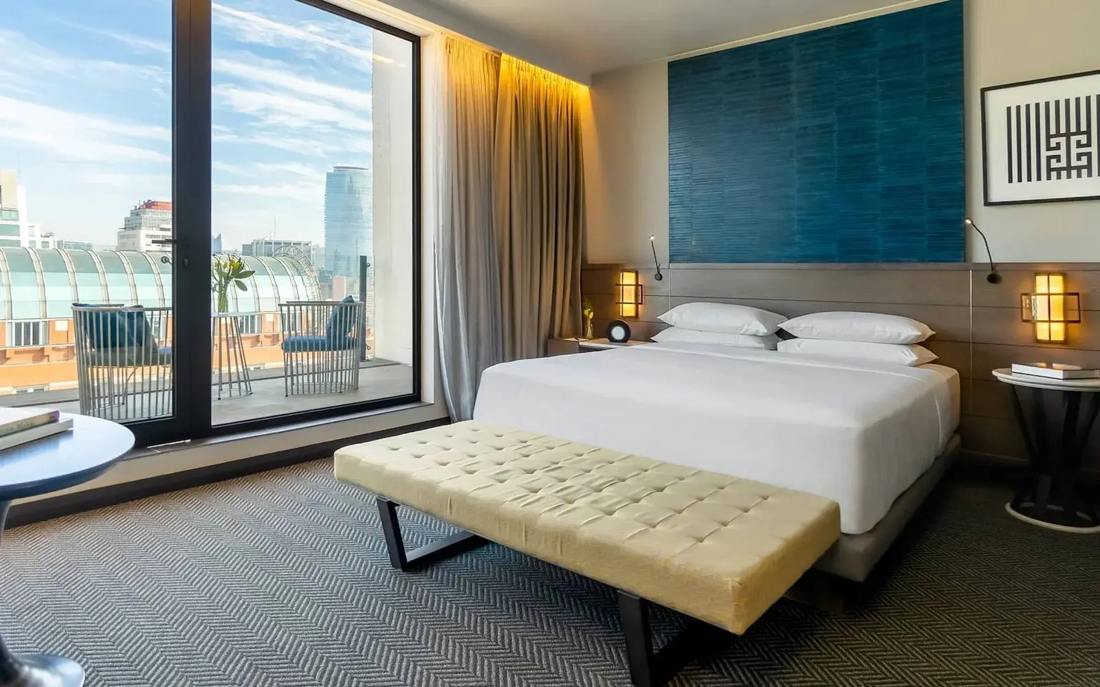 Номер с окном в пол на город и балконом, Hyatt Centric Las Condes Santiago