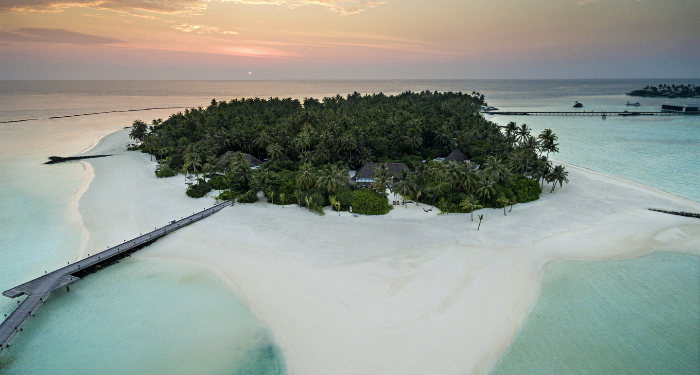 Luxurious Villa at Cheval Blanc Randheli