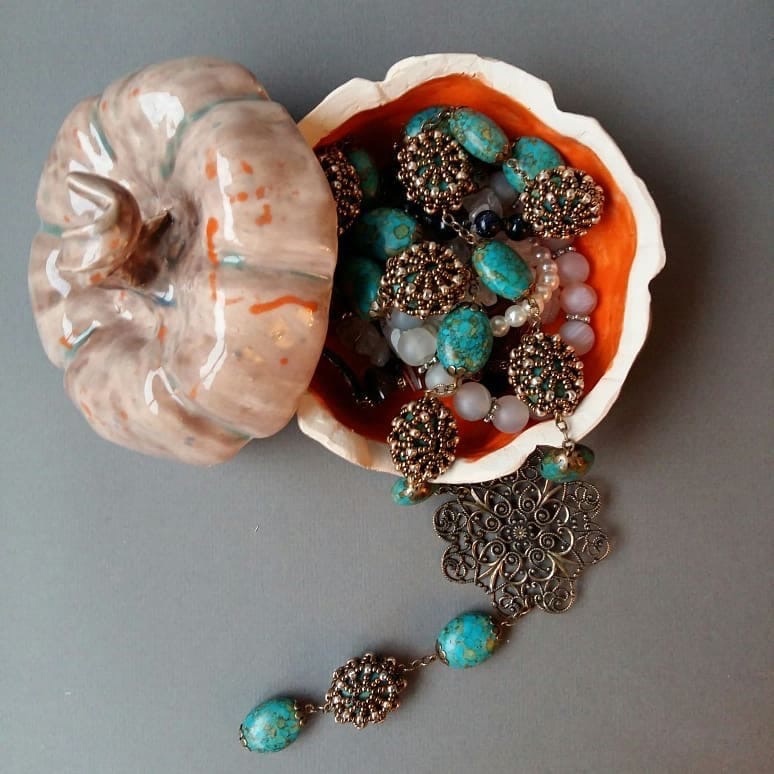 DIY clay jewelry box, elegant ceramic craft idea for beginners in Toronto