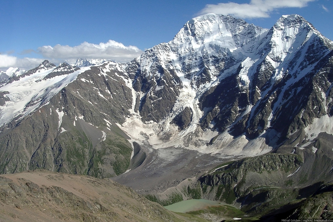 Caucasus mountains. Гора Донгузорун-Чегет-Карабаши. На вершине Донгуз орун. Донгуз орун гора. Донгуз орун Чегет Карабаши.