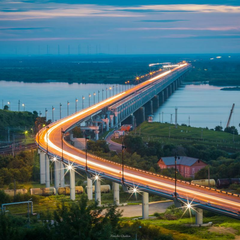 Норд климат хабаровск. Мост через реку Амур в Хабаровске. Алексеевский мост Хабаровск. Амурское чудо Хабаровский мост