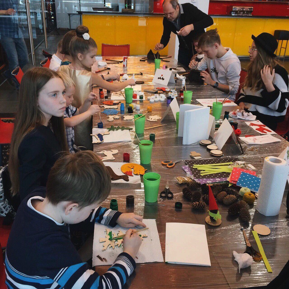 Creative workshops in the Vitrasole Glass Studio