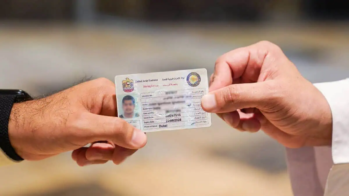 تجديد رخصة القيادة في دبي أصبح يستغرق الآن ثلاث دقائق فقط