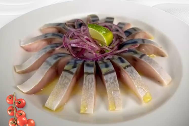 маринованная скумбрия с пастой том ям