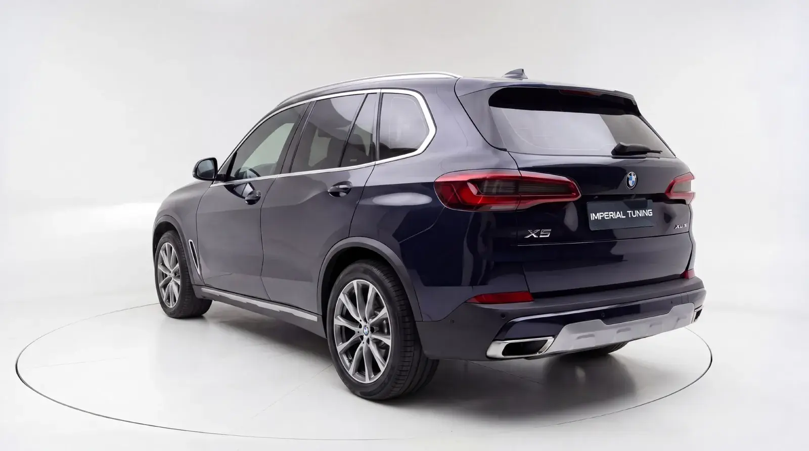 BMW X5 G05 до установки обвеса — вид сзади