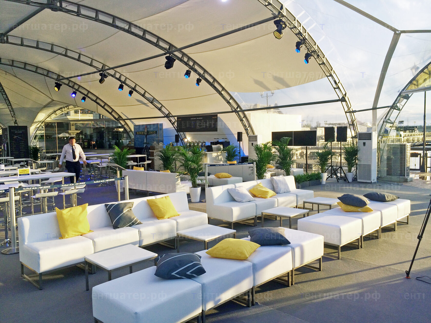 Шатёр Sky Lounge «Гексагональ» 20×32 на пирсе Казани для Red Bull Air Race