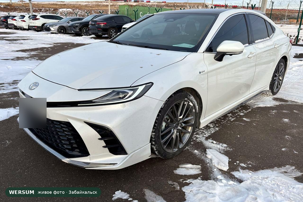 Toyota Camry, Camry 2.0 双擎 9-го поколения на площадке в Забайкальске