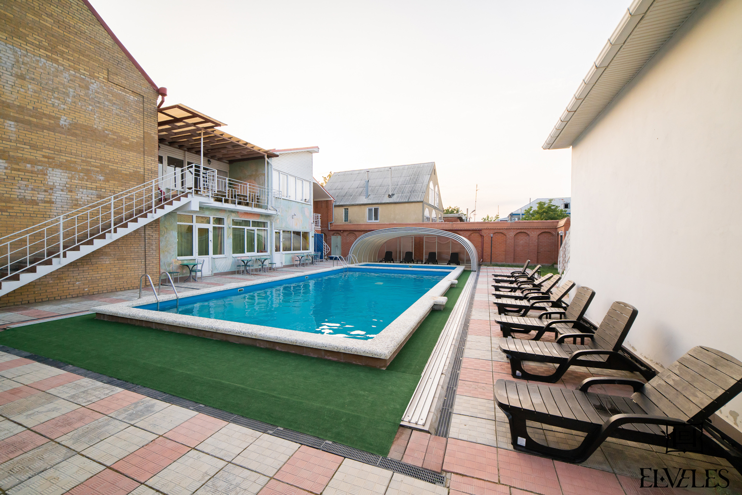 Элита витязево гостиница фото. Отель элита витязево. Велес витязево. Анапа пионерский проспект 129а гостевой дом велес. Элита витязево гостиница фото.