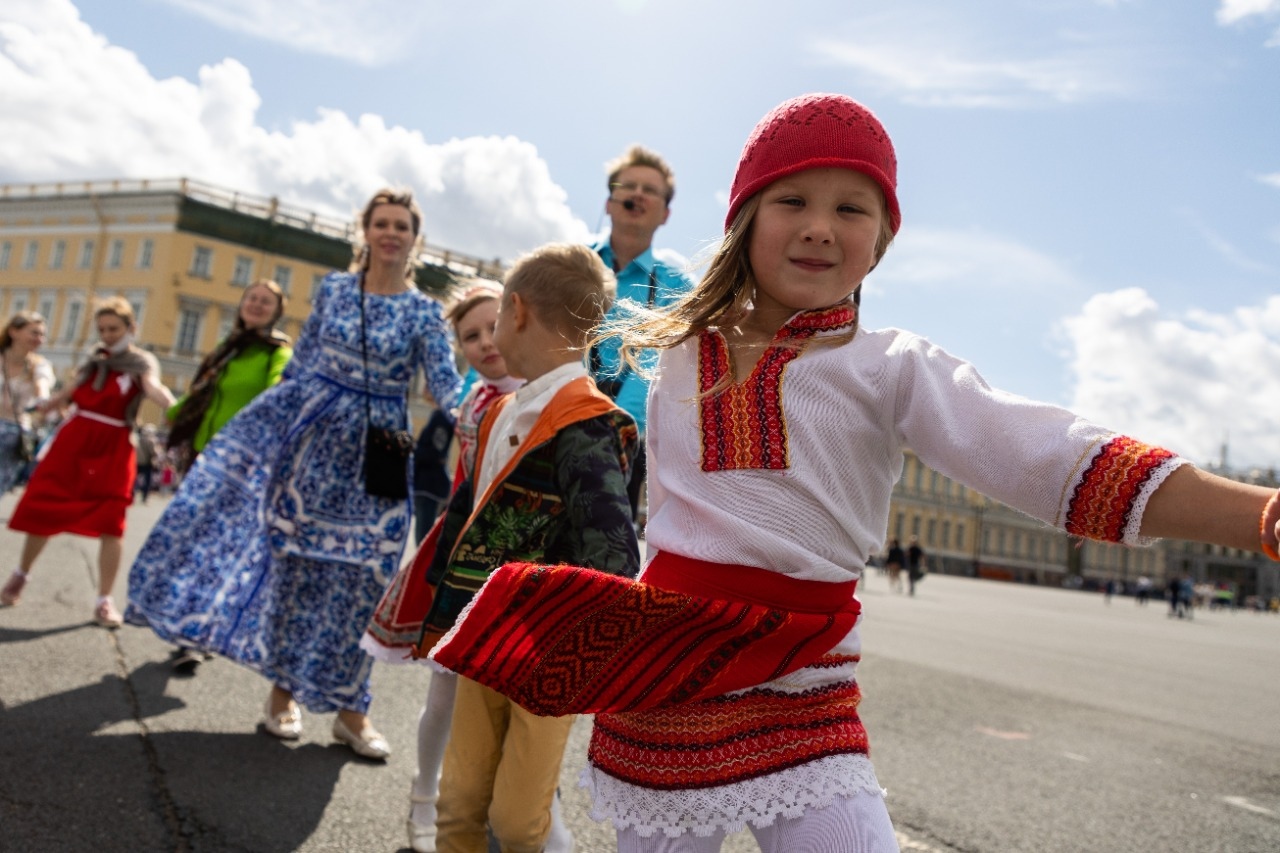 хоровод саранск клуб